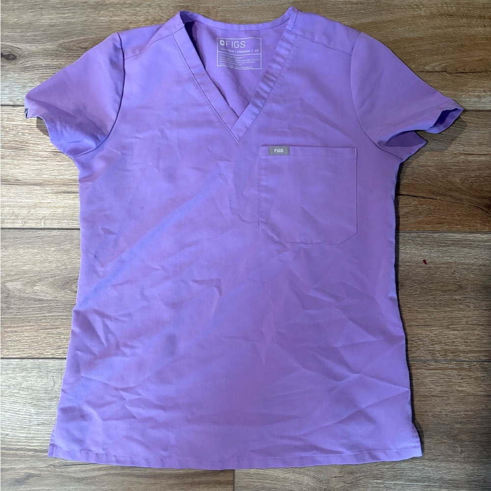 Figs Purple Scrub set
